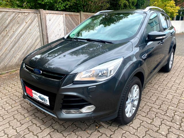 Ford Kuga Titanium°Navi°Parkass.°Kamera°