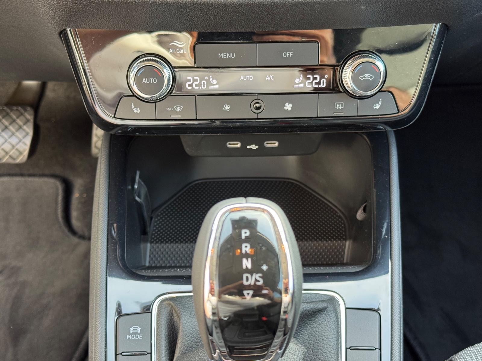 Skoda Fabia Extra Plus 1,0 TSI DSG 2 ZoKlima 2PDC Kame