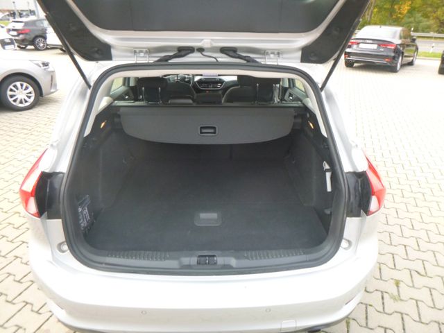 Fahrzeugabbildung Ford Focus Turnier 1,5 EcoBoost >NAV/Sitzheiz/PDC<