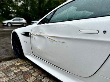 2015 Aston Martin V12 VANTAGE 缩略图 30