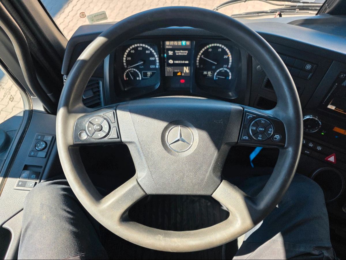 Fahrzeugabbildung Mercedes-Benz Arocs 2651 L 6x4 Cranab TZ12.2 (9,3)