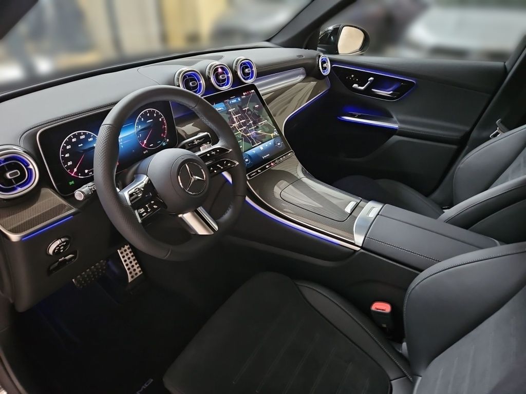 Fahrzeugabbildung Mercedes-Benz GLC 200 4MATIC +AMG-LINE+NIGHT+PANORAMADACH+AHK+