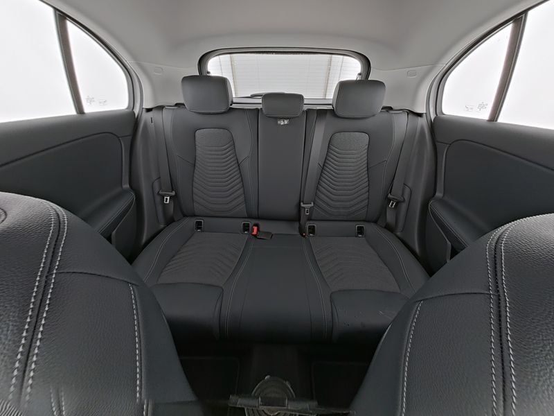Fahrzeugabbildung Mercedes-Benz A 180 Progressive*LED*KAMERA*SPURHALTE*