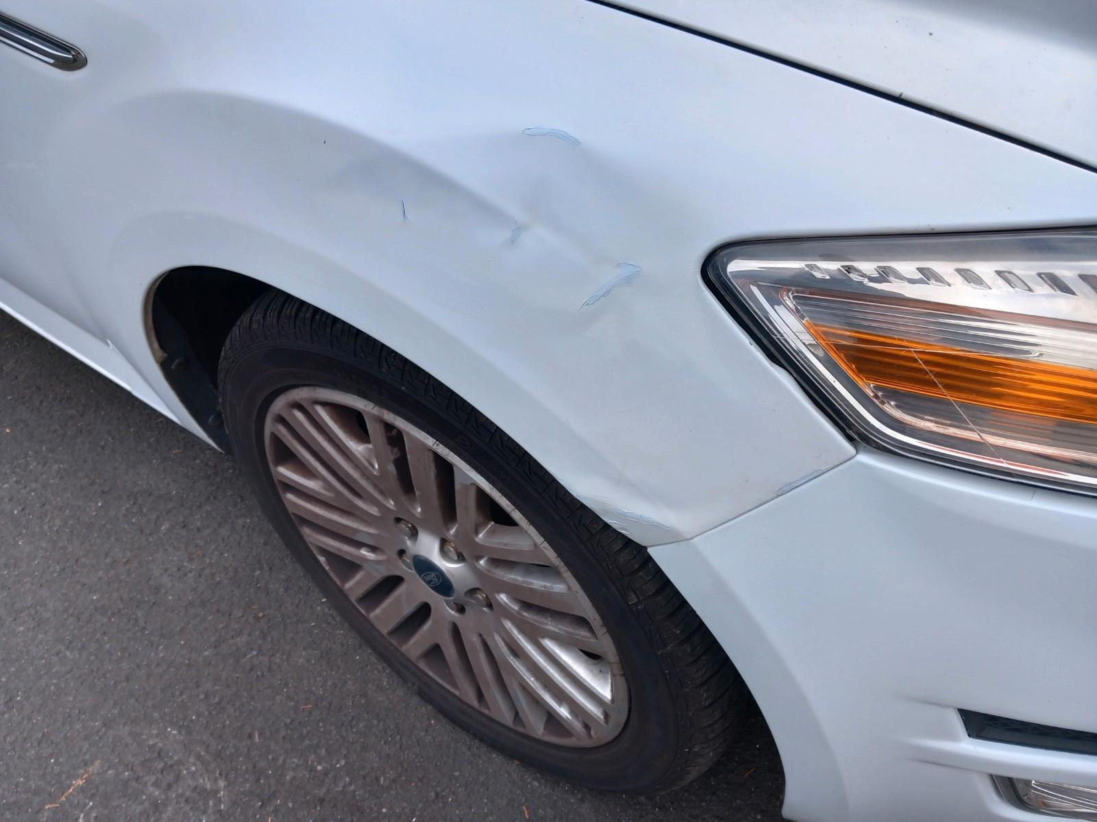 Ford Mondeo 2011 — photo 20