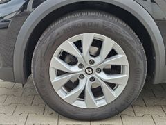 Fahrzeugabbildung Captur II Intens 1.3 TCe 140 EDC EU6d Leder LED