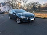 Volvo V60 D5 Automatik - Volvo 240: Kombi