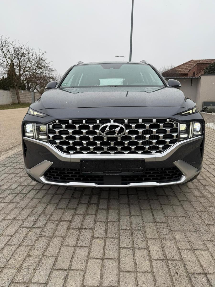 Hyundai Santa Fe Trend Hybrid 4WD,LED,Apple CarPlay