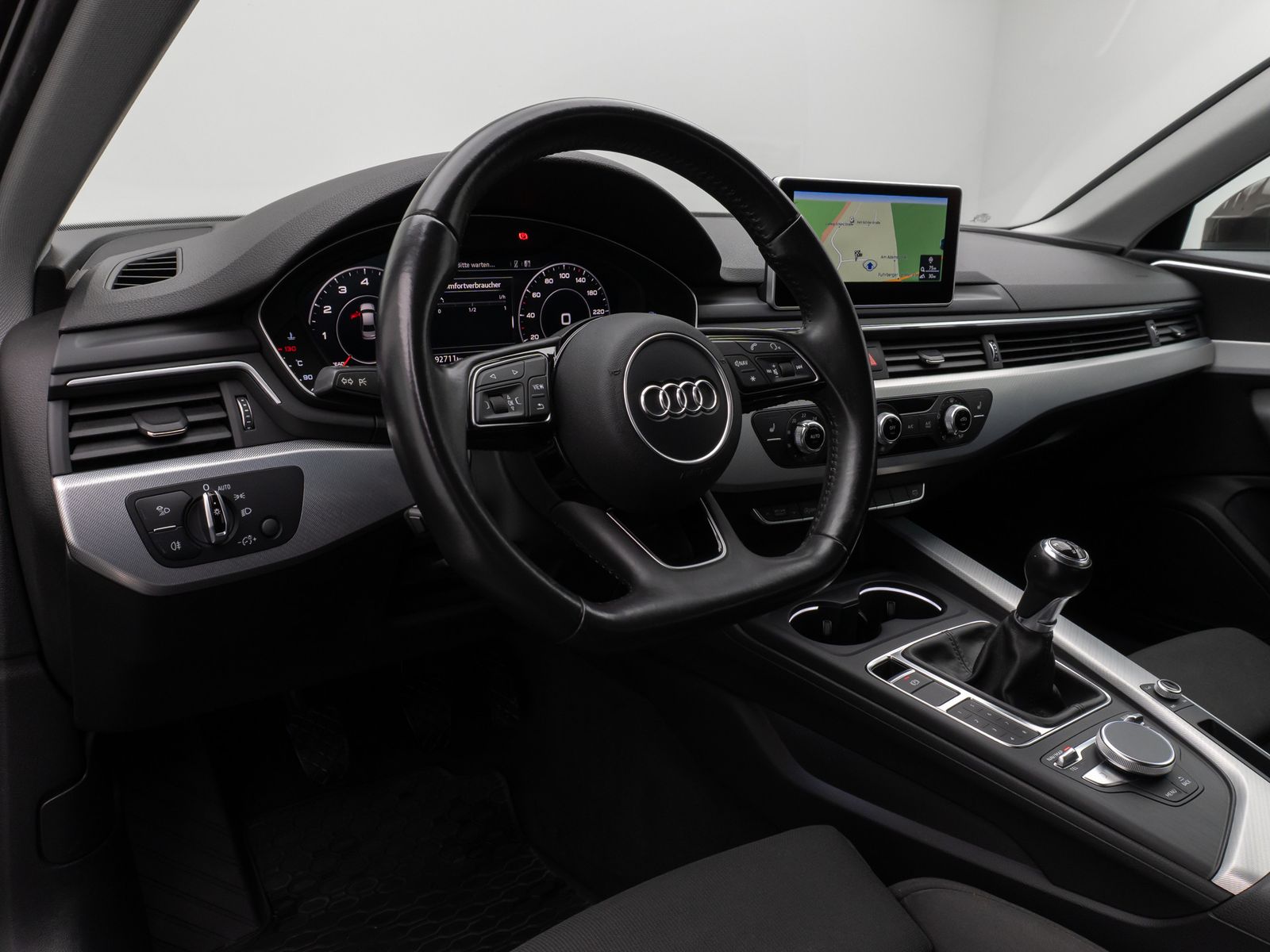 Fahrzeugabbildung Audi A4 2.0 TFSI Lim. Sport S Line Virtual AHK Tempom