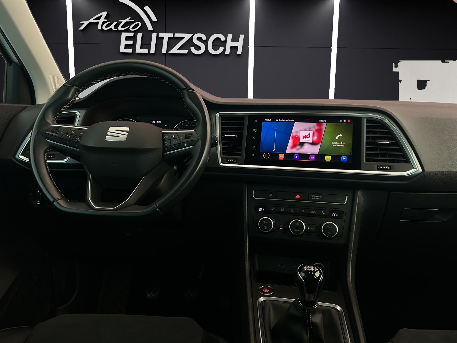 Fahrzeugabbildung SEAT Ateca TSI Style LED Navi GRA RFK SH