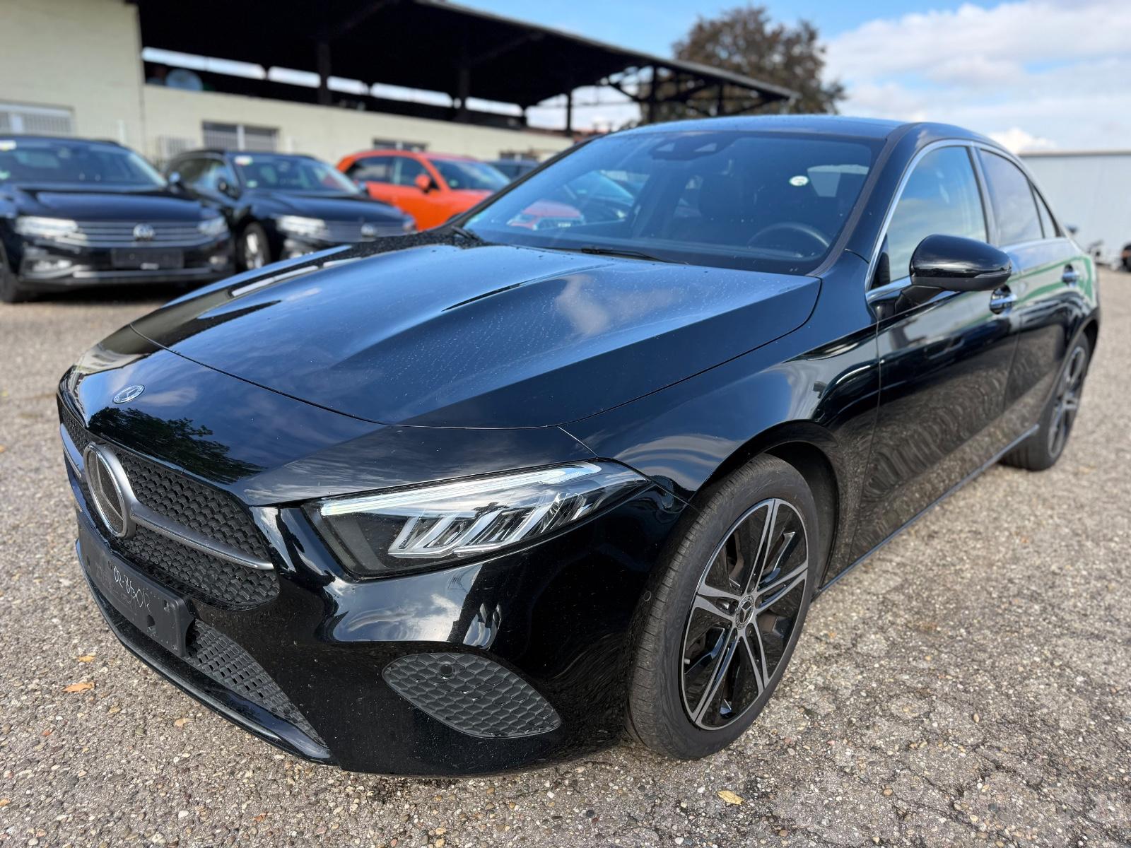 Mercedes-Benz A 200d Limo Aut/ Progressive/Pano/17300netto