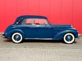 Mercedes-Benz 220 B Cabrio, Komplettrestauration - Mercedes-Benz 220 mit 3 Türen