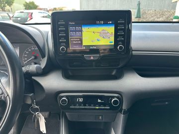 Toyota Yaris - 12
