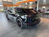 Lamborghini Urus Garantie Paket bis 03/2026 - mit Benzin-Antrieb: Schwarz, Geländewagen, Garantie