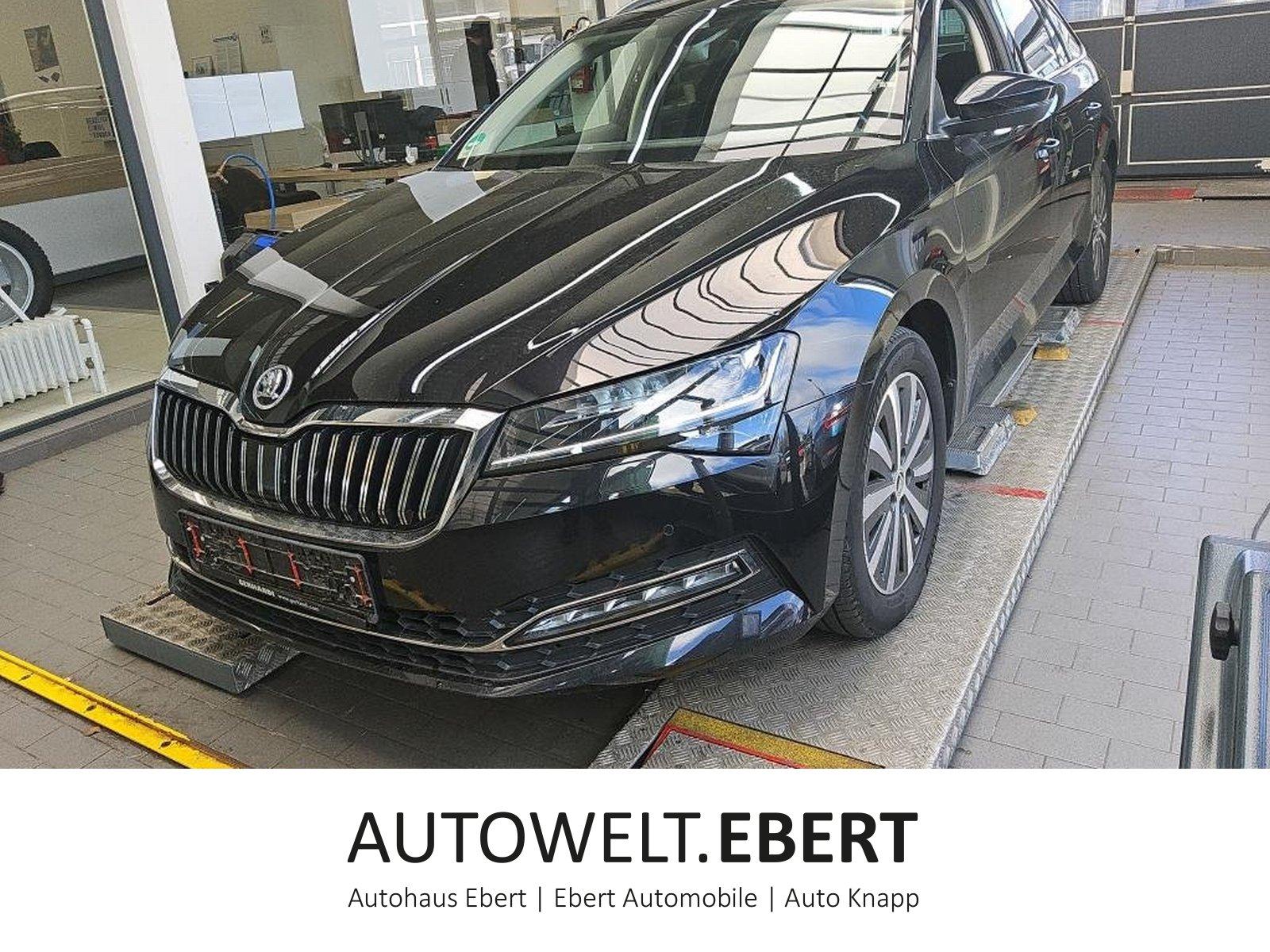 Skoda Superb Combi 2.0 TDI Style/AHK/KAMERA/ST-HZG/ACC