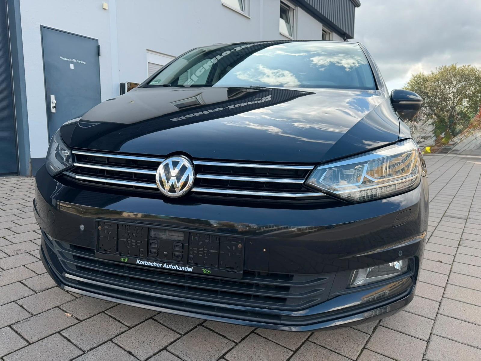 Volkswagen Touran Comfortline ** Neues Modell**