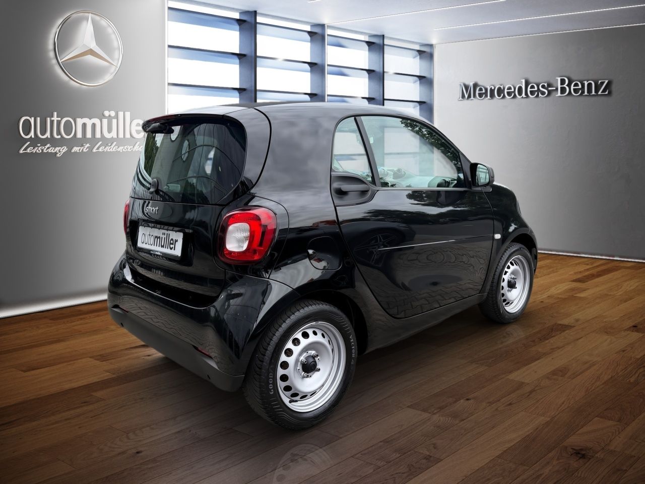 Fahrzeugabbildung Smart smart EQ fortwo 22KW+SITZHEIZ+KLIMAAUTO+DAB+USB