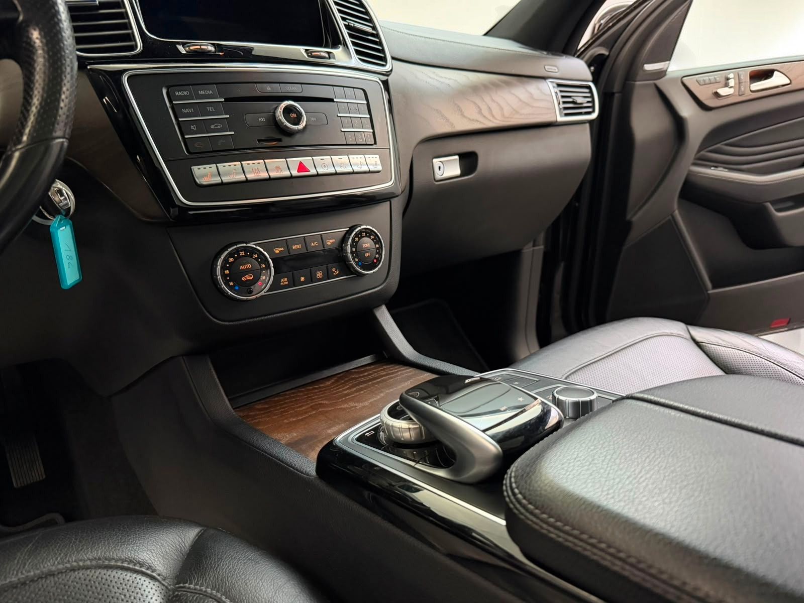 Mercedes-Benz GLE 400 Coupe AMG Line AIRM*H&K*MEMO*360*SITZKLI foto 13