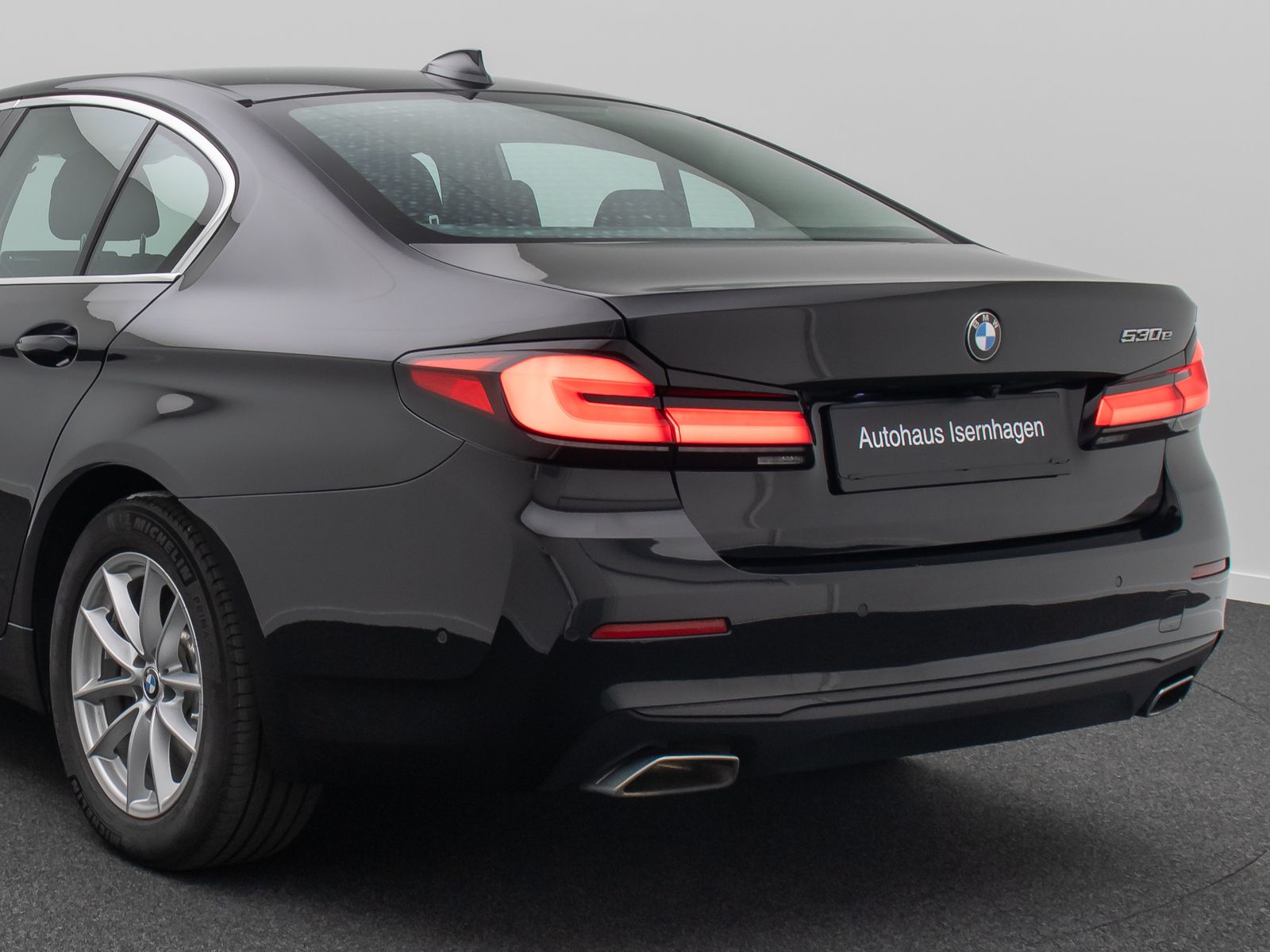 Fahrzeugabbildung BMW 530e Alarm DAB HiFi Komfort Kamera DriveAs Sport