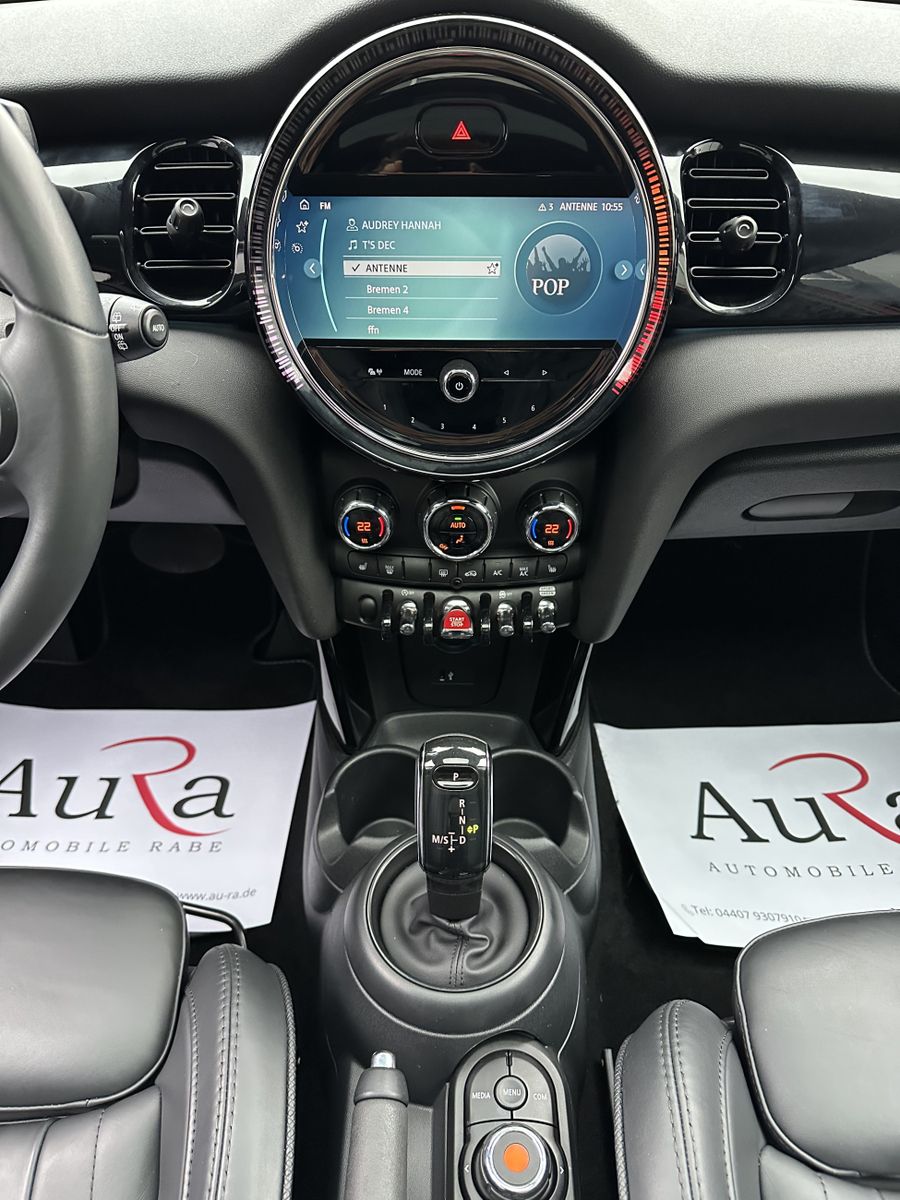 Fahrzeugabbildung MINI Cooper 5-Türer Aut. NAV+LED+PANO+17ZOLL+SHZ+1HD