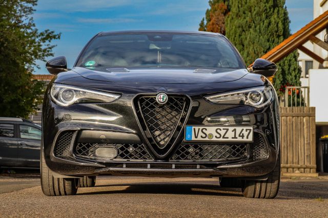 Fahrzeugabbildung Alfa Romeo Stelvio Quadrifoglio Edizione Stradale