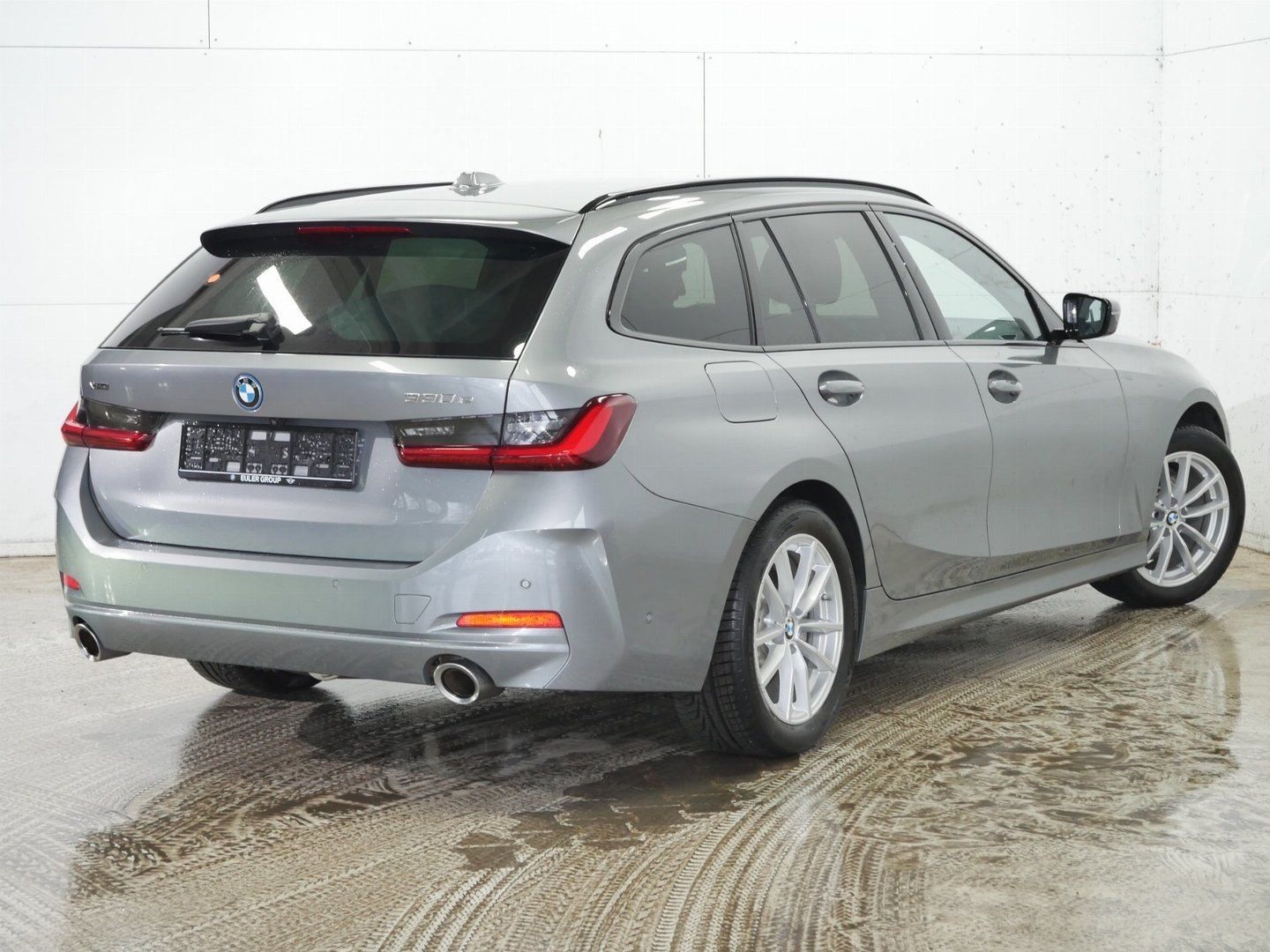 BMW 330 - Bild 5