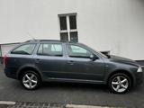 Skoda Octavia Combi 1.8 TSI 4x4 Scout - Skoda Octavia aus 2009: Scout