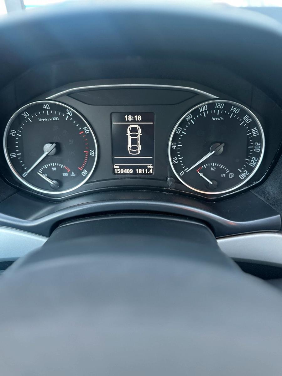Skoda Octavia 2011 — photo 9