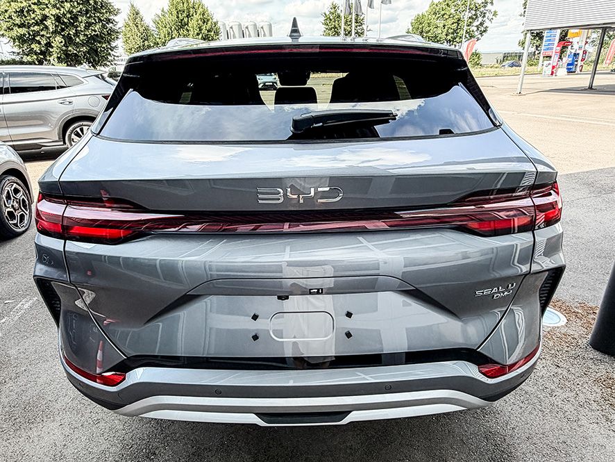 BYD SEAL U