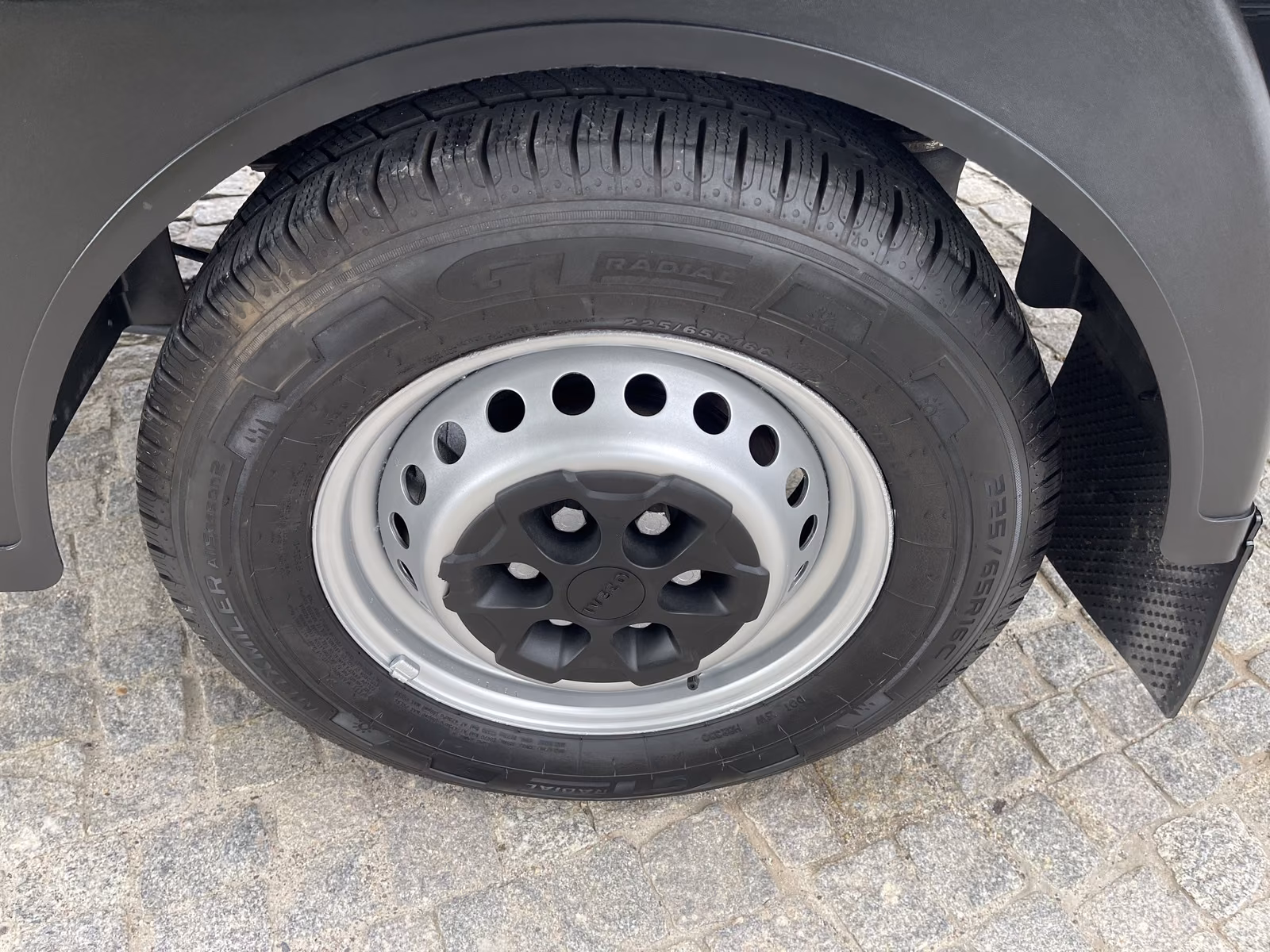 Iveco Daily 35S16 Pritsche Hi-Matic 1H*Klima*Tempamat*