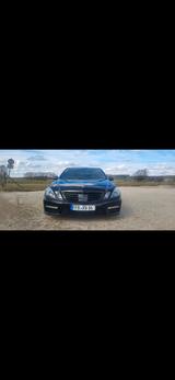 Mercedes-Benz E 63 AMG All Black, tiefer, V8 Bi Turbo  - Mercedes-Benz E 63 AMG: Limousine
