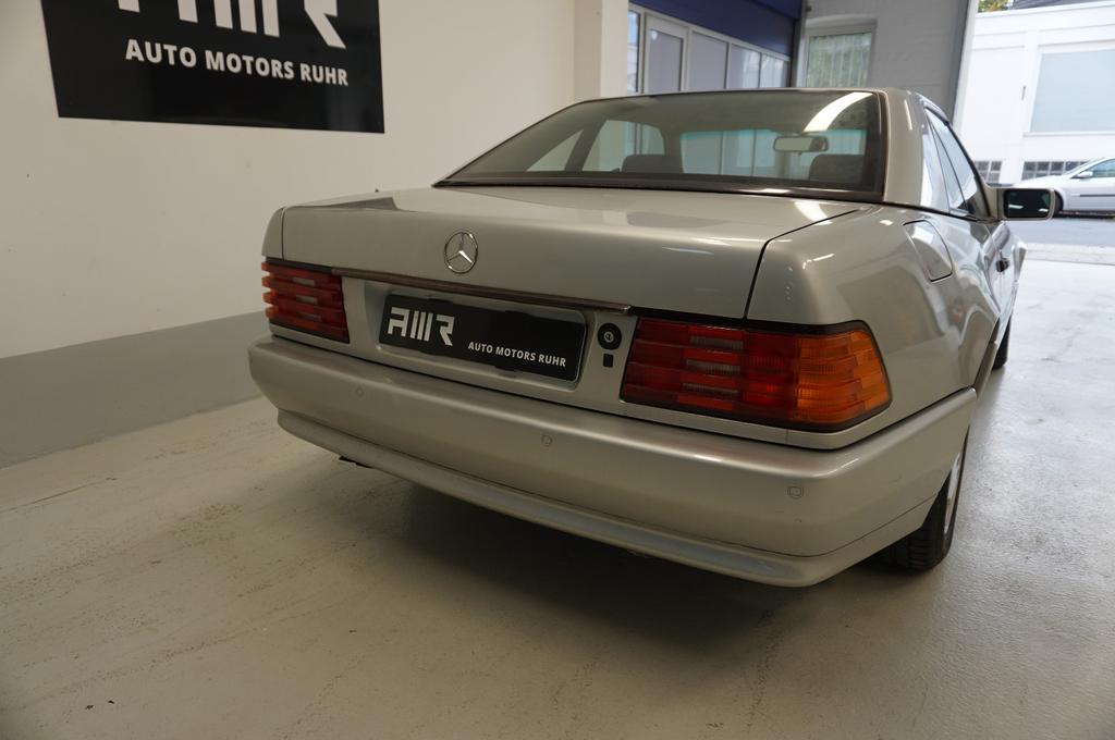 Mercedes-Benz SL 300