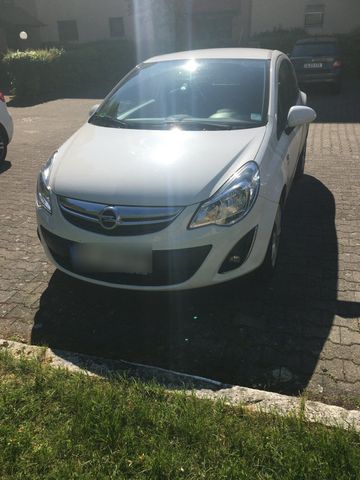 Opel Corsa S- D    44000 km. Wie beim Jahr...