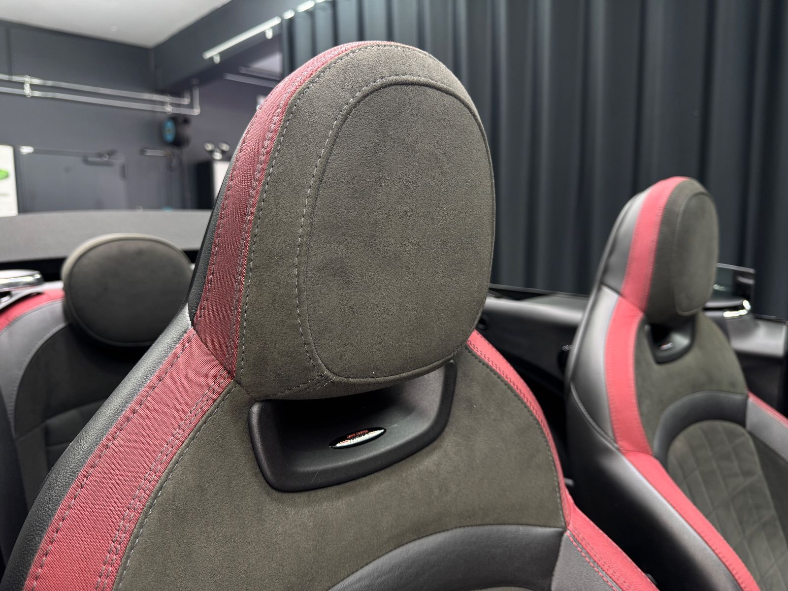 Fahrzeugabbildung MINI Cooper S Cabrio|JCW-PAKET|HARMAN/KARDON|VOLL