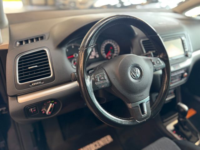 MYAUTOCENTER – Gebraucht- und Jahreswagen mit Werkstattservice in Pfaffenhofen Volkswagen Sharan*7SITZER*AHK*PANO*DCC*PDC*Bi-XENON*TEMPO*N