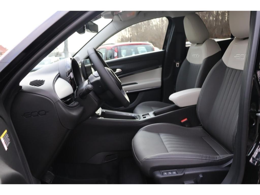 Fiat 600 HYBRID LA PRIMA 1.2 110 PS DCT6 LED NAVI KAM