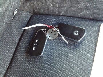 Volkswagen Golf - 10