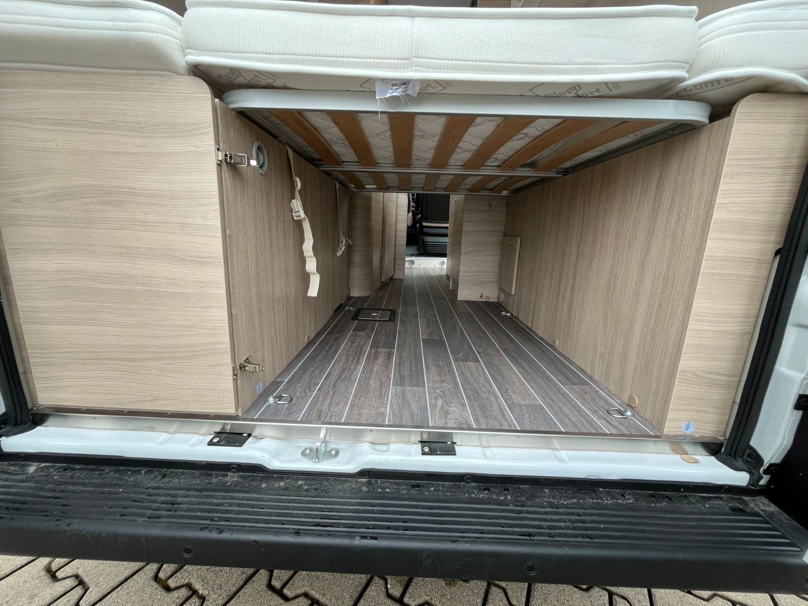 Fahrzeugabbildung Forster Vantasy V 599 HB *Modell26*Rückfahrkam.*Dieselhz