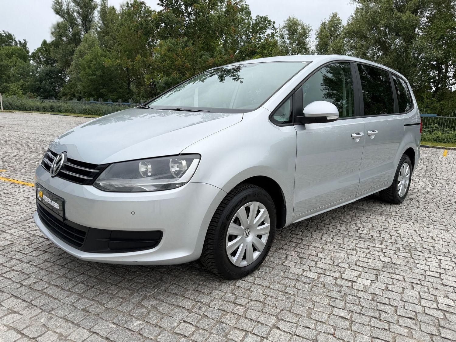 Volkswagen Sharan 2.0 TDI BMT 7-SITZER/AUTOMATIK/NAVI/AHK/P