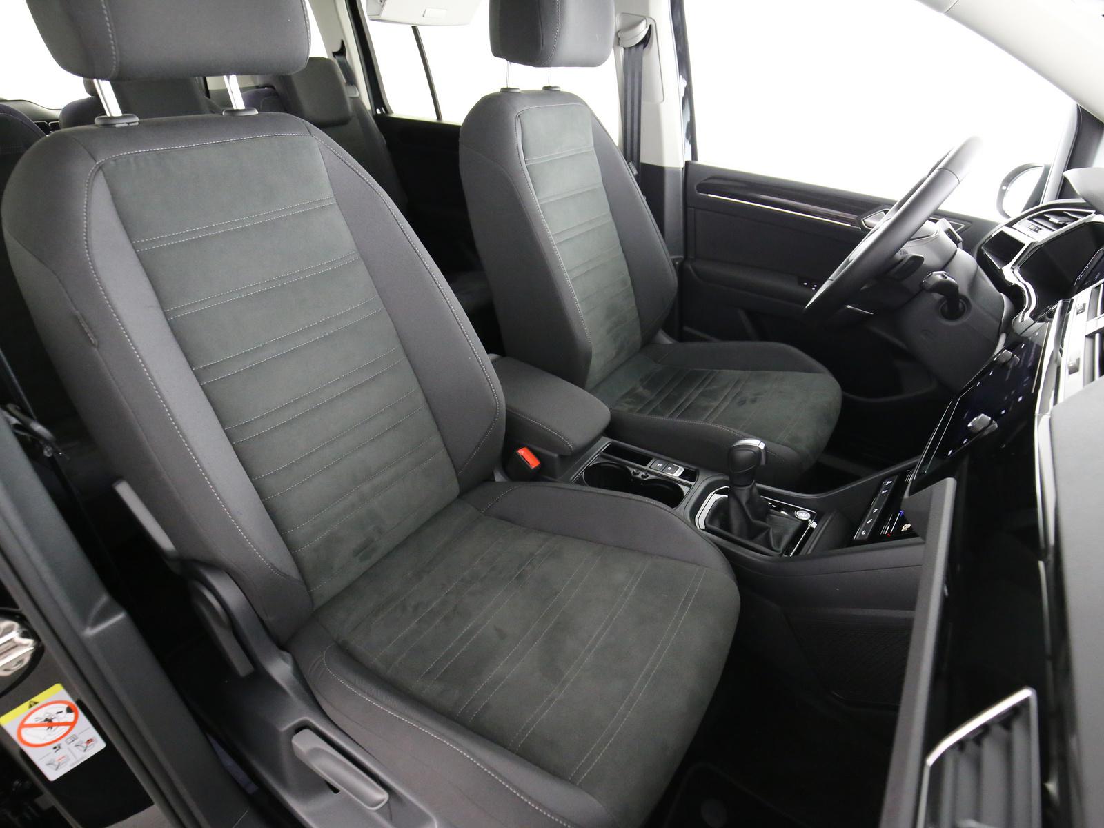 Volkswagen Touran 1,5 l TSI DSG Highline 7 Sitzer LED Navi, миниатюра 18
