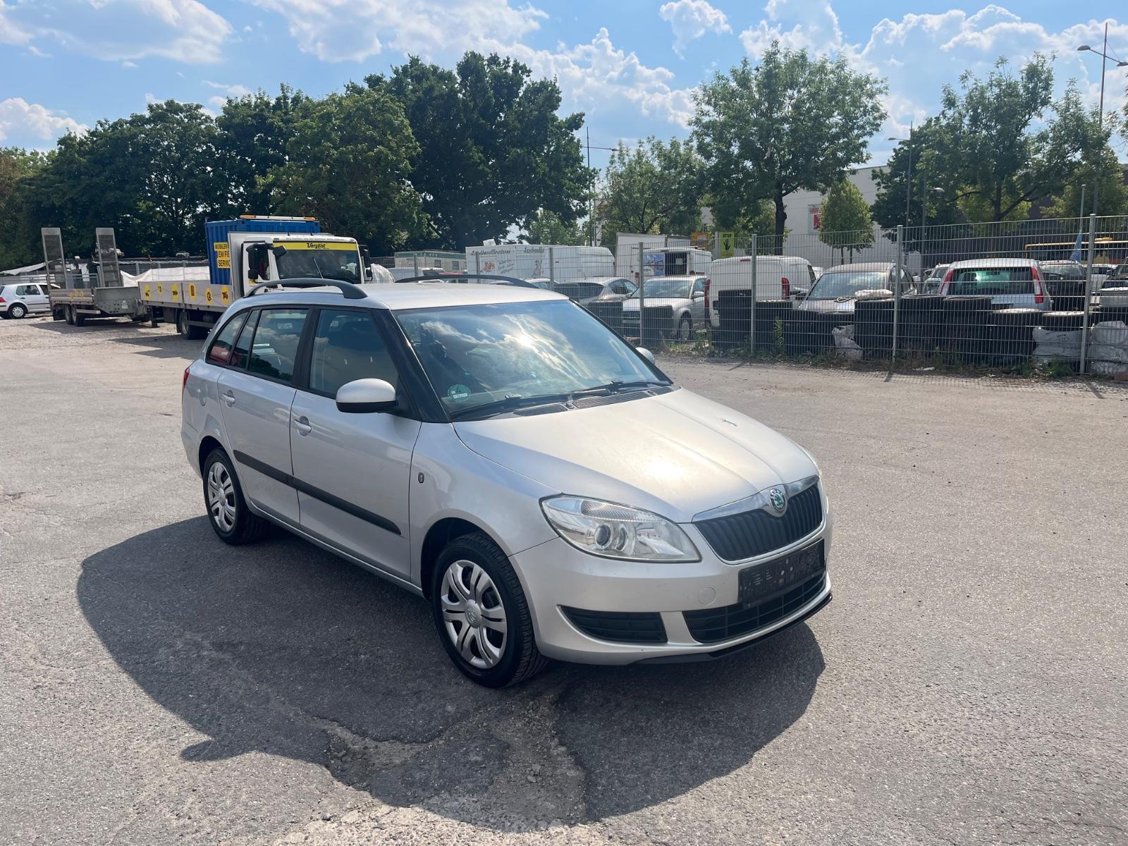 Skoda Fabia 1.6l TDI 66kW Sauber* Euro5Kat* Dachreling
