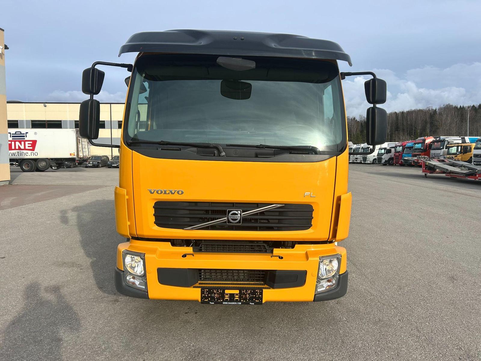 Volvo FL240 4X2 EURO4 + EFFER + TIPPER