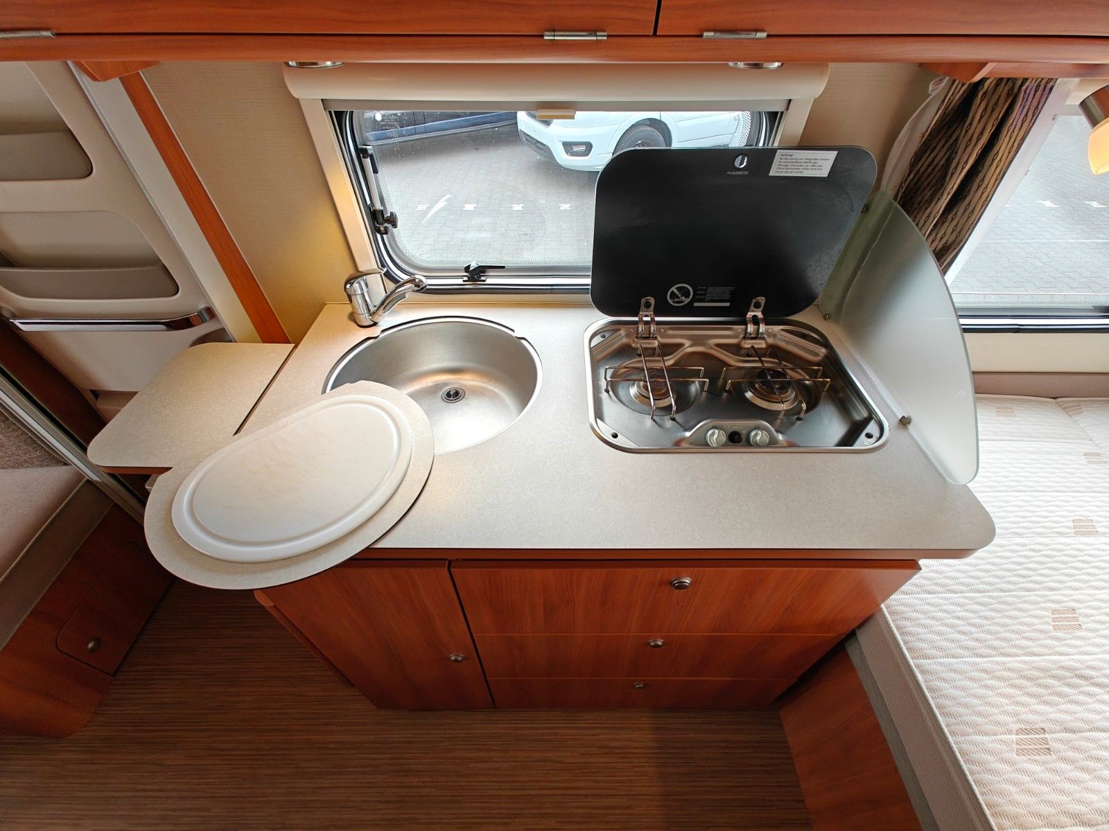 Fahrzeugabbildung HYMER / ERIBA / HYMERCAR Touring Troll 535 GT - Autark, Combi 4, TV -