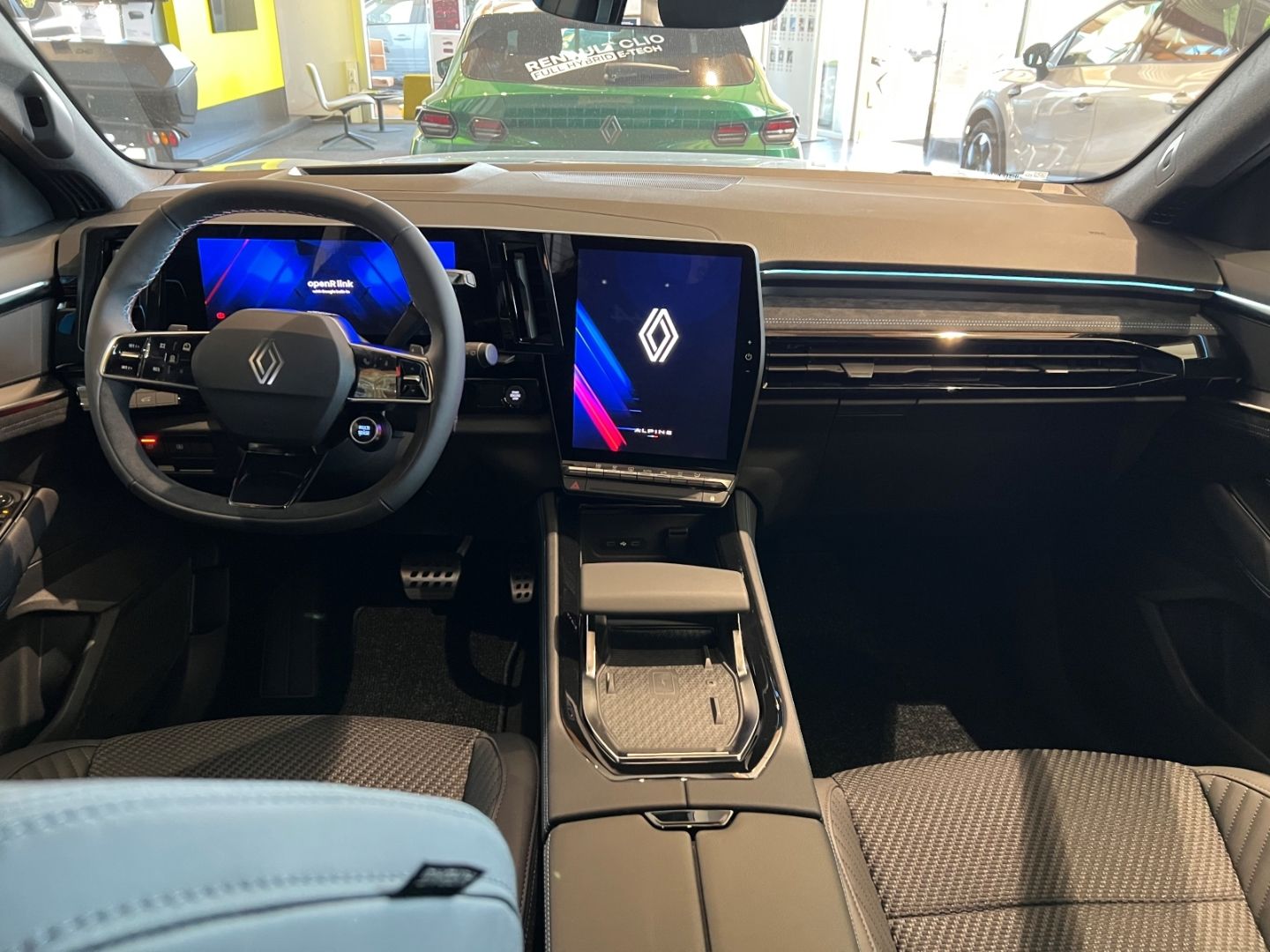 Fahrzeugabbildung Renault Austral Esprit Alpine HUD Navi Digitales Cockpit