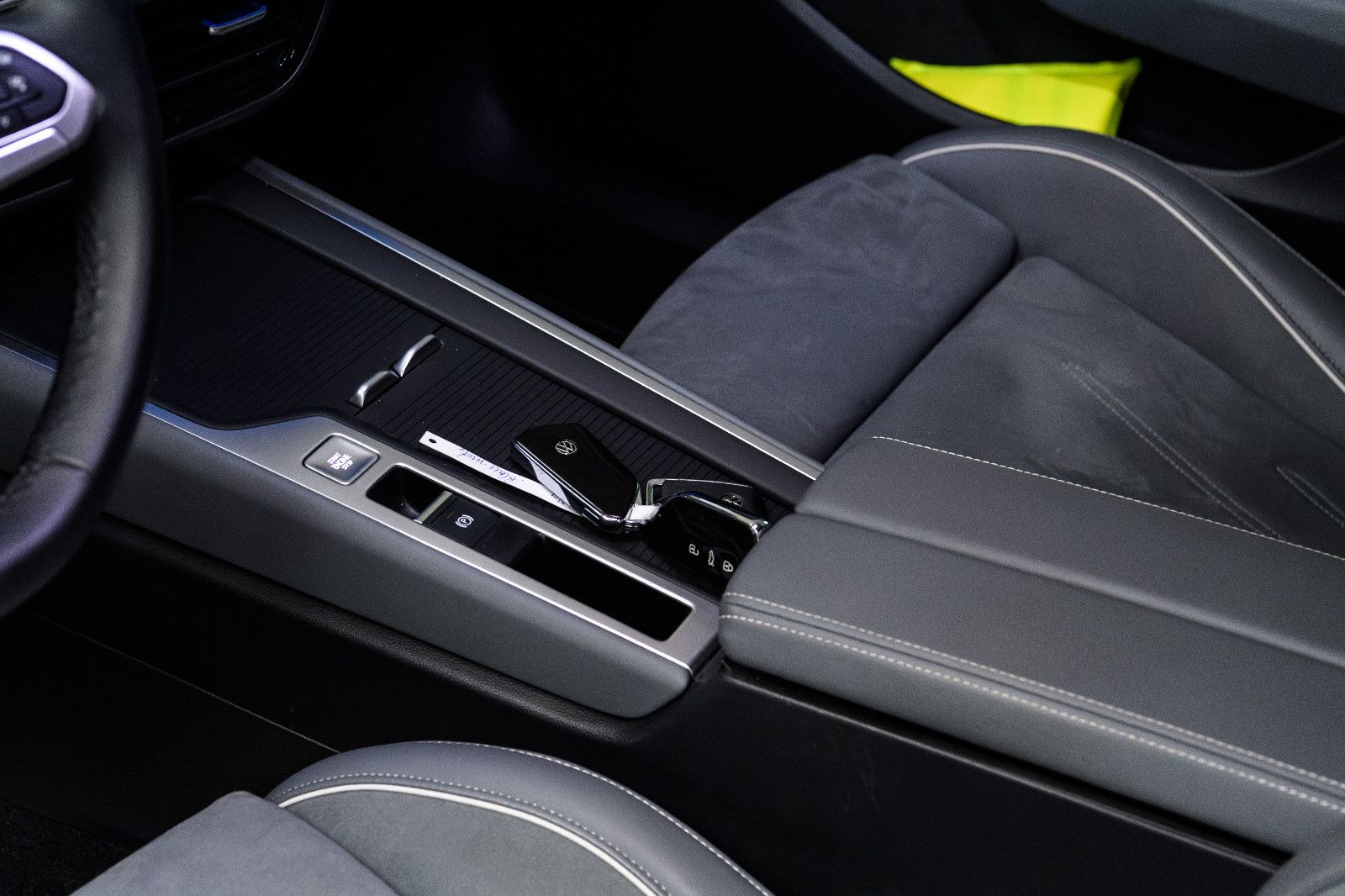 Fahrzeugabbildung Volkswagen Passat Variant 2.0 TDI 110 kW+AHK+SHZ+STANDHEIZU