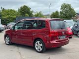 Volkswagen Touran Cup BMT 1.6l Pano/PDC/SHZ/HU neu - rote Volkswagen Touran