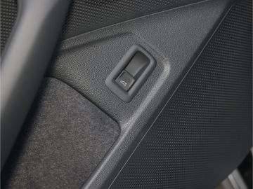 Volkswagen Passat R-Line 2.0 TDI 4Motion DSG AHK IQ Light