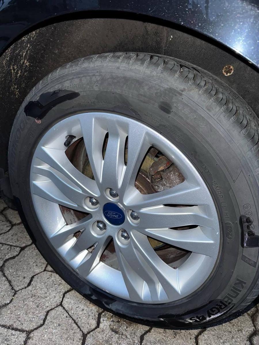 Ford Focus 2014 — photo 10