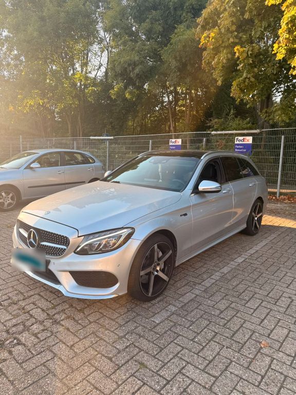 Image of Mercedes-Benz C 400