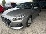 Hyundai i30 Select 1.0 *Kamera/AppleCarPlay/Shz/Spurhalt - Hyundai i30 in Lübeck
