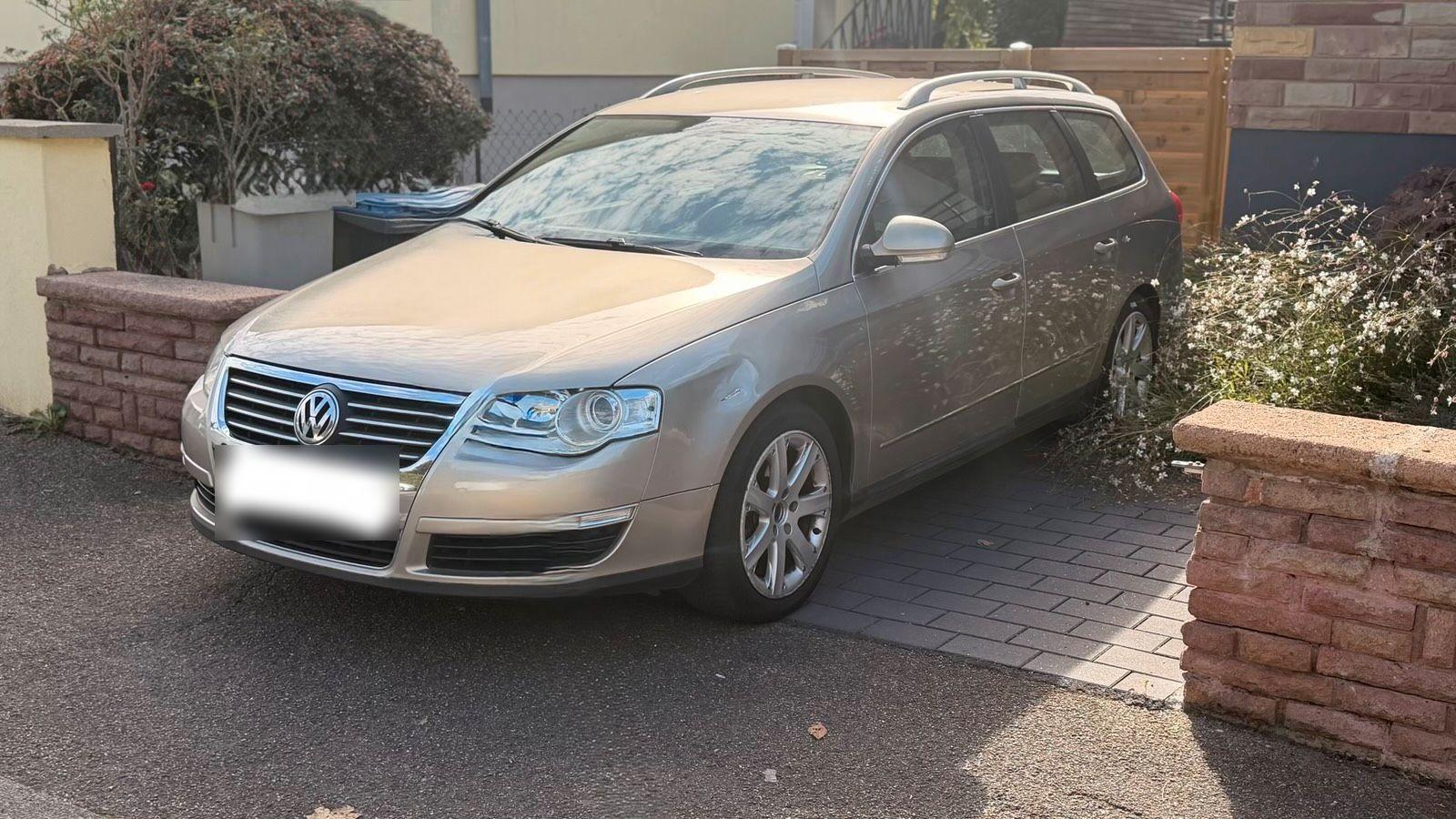 Volkswagen Passat 2006 — вигляд ззаду